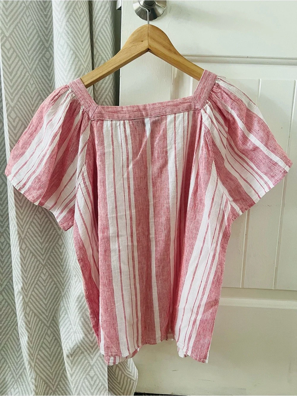 Banana Republic Red & White Striped Square-Neck Puff Sleeve Top Small
